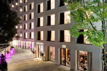 Stage 12 Hotel by Penz